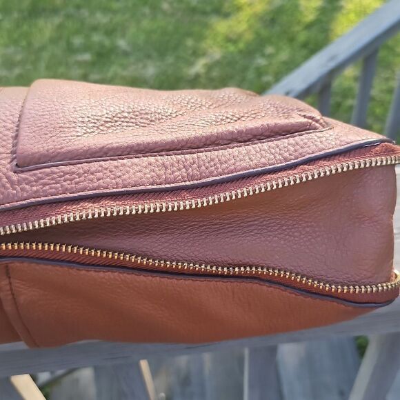 Fossil Brown Pebbled Leather Crossbody Bag - Picture 12 of 13